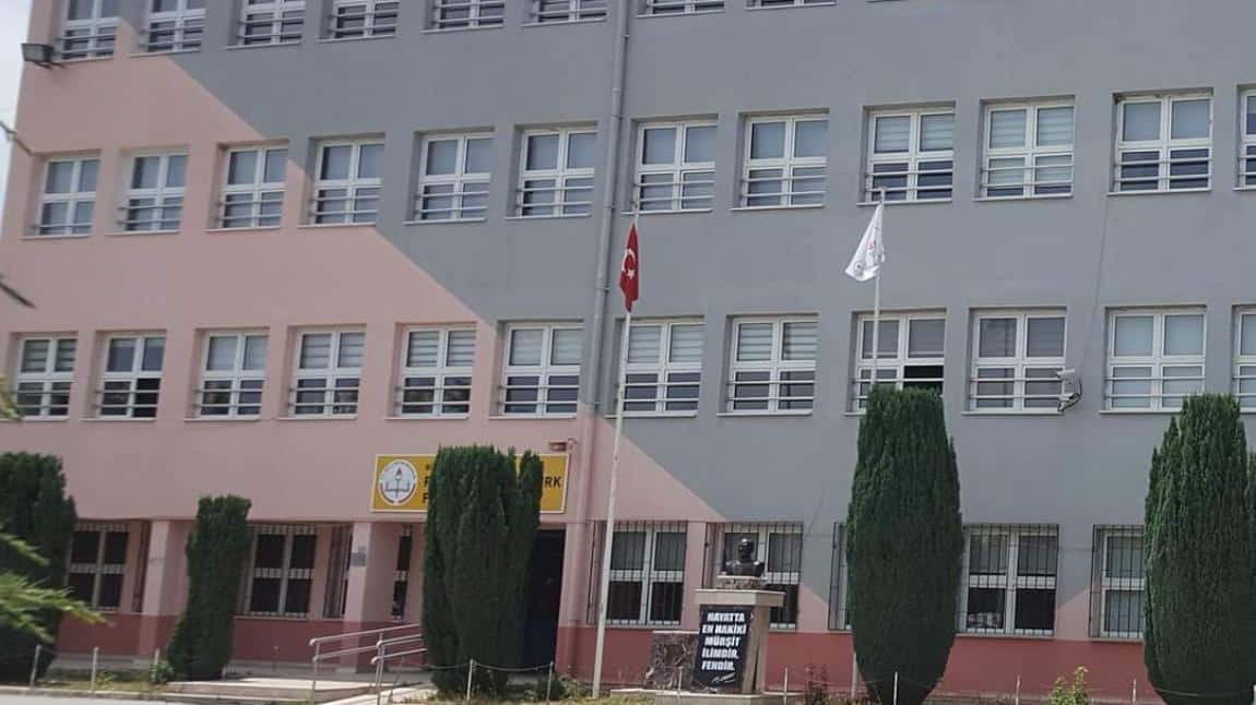 Refik Arslan Öztürk Fen Lisesi Fotoğrafı